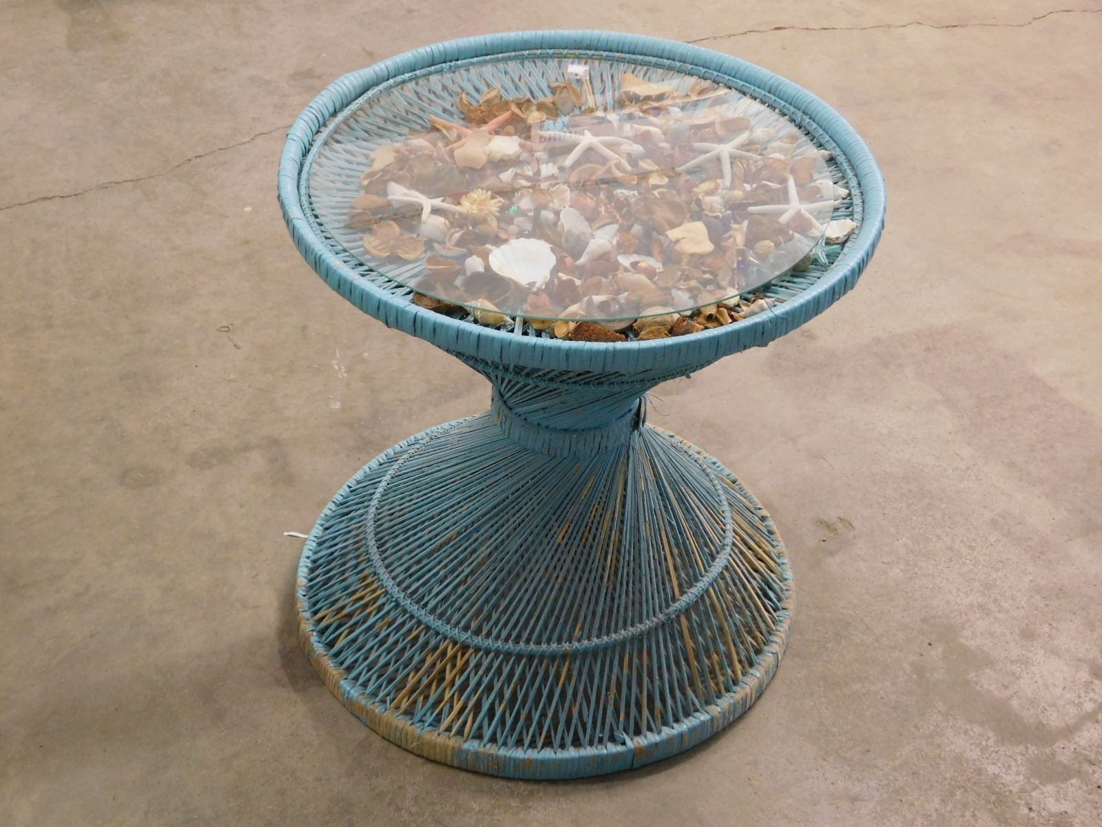 Circular Side Table End Table Blue Wicker Shells Glass Top Vintage 22 ...
