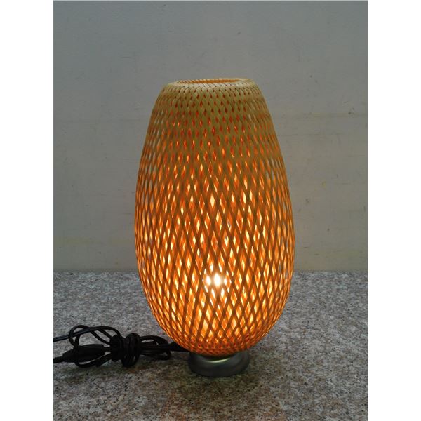 Modern IKEA Intertek Wicker Rattan Table Lamp Woven