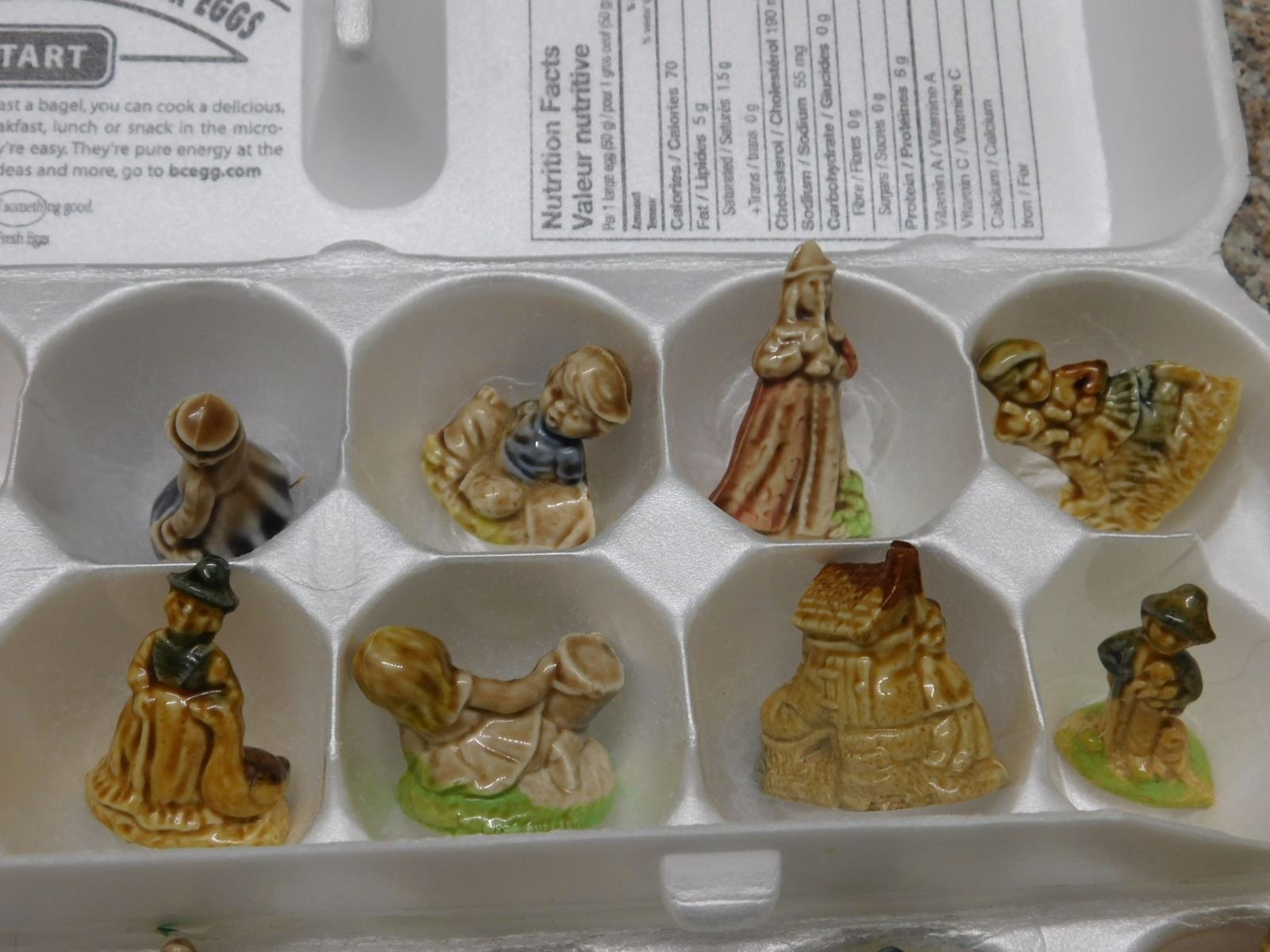 Lot of 24 Wade Nursery Rhyme Figures Tea Figurines Red Rose Including