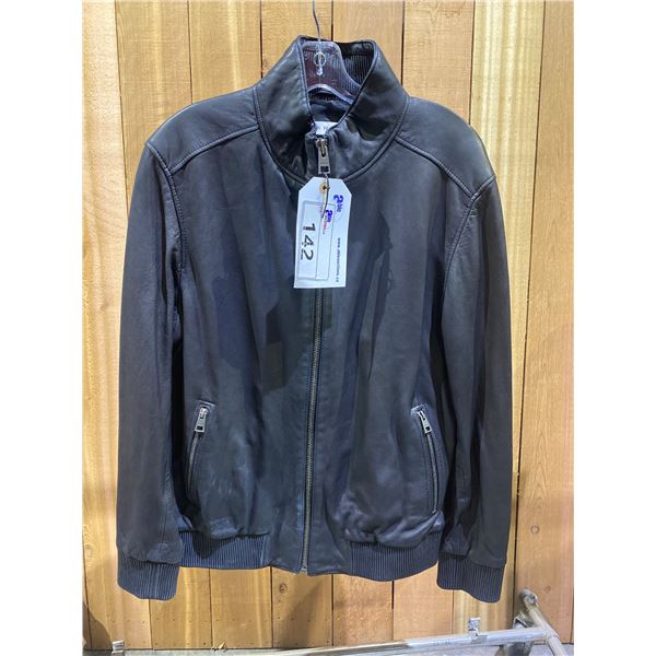 DANIER LEATHER JACKET SIZE LARGE