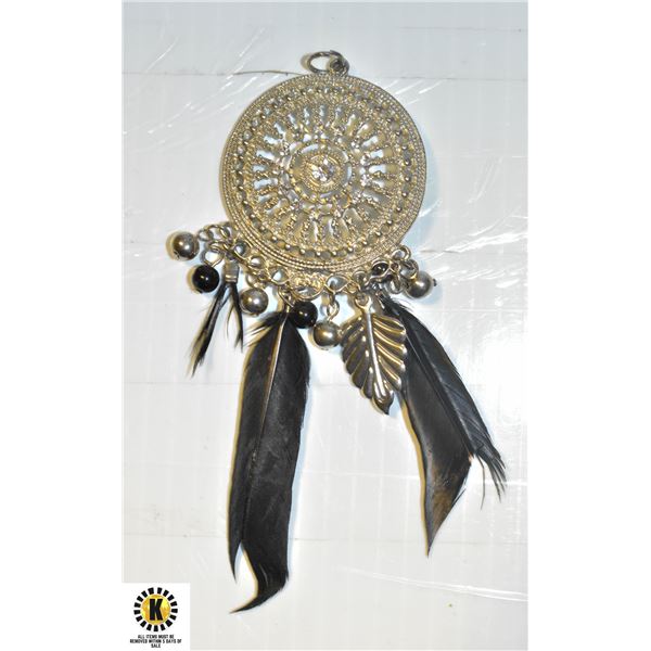 LARGE DREAMCATCHER WITH FEATHERS STYLE PENDANT