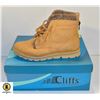 Image 1 : NEW CLIFFS BY WHITE MOUNTAIN BOOTS (SZ 7)