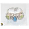 Image 1 : SOLID STERLING SILVER PERIDOT GEMSTONE RING