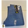 Image 1 : NEW PULL ON JOHNNIE JEANS SMALL (4-6)