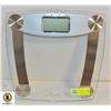 Image 1 : WW  BRAND GLASS DIGITAL WEIGH SCALE