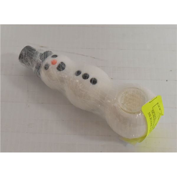 SEALED NEW HAPPY SNOWMAN SILICONE PIPE