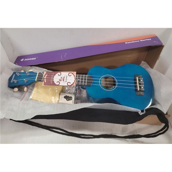 NEW DONNER SOPRANO UKULELE - BLUE