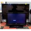 Image 1 : LG 32" LCD TV WITH DAMAGED SCREEN RCA TV