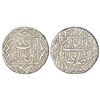 Image 1 : Mughals: Akbar (1555-1605 AD), silver rupee, Ahmadabad mint, Aban 47, KM 94.2, 11.37g.