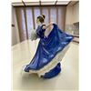 Image 2 : Royal Doulton "Elaine" HN2791