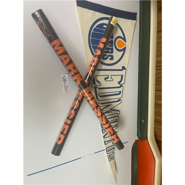 Oilers Pendant & 2 Mark Messier Posters NEW