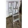 Image 1 : 4 Ft. Ladder