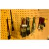 Image 1 : Assortment of Paint Brushes
