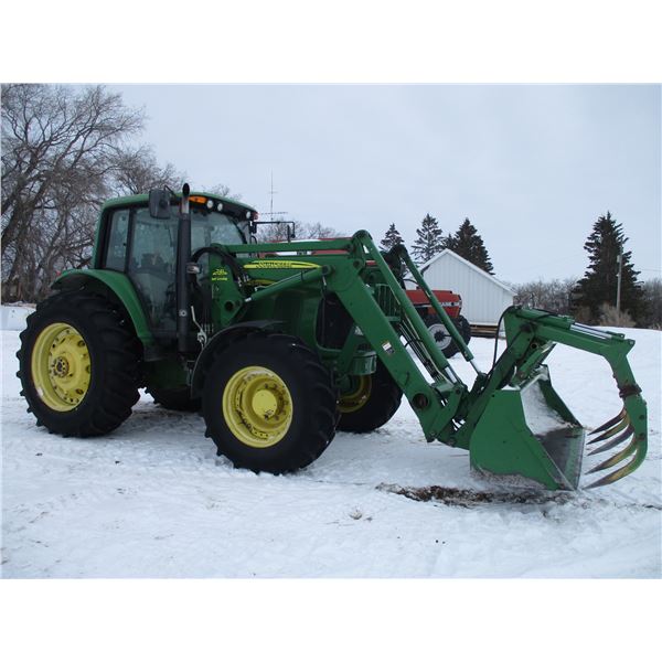 2007 John Deere 7520 MFWD w/ 741 FEL self levelling quick attach loader, 3 pt. hitch,S#RW7520RO60874