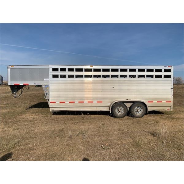 2012 EBY Maverick 20 ft. gooseneck stock trailer  S# LG 202   2 D2024849