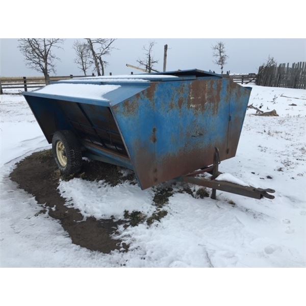 Creep feeder (Approx 100 Bushel) Comes with panels