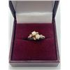 Image 1 : 10Kt 2 grams pearls ladies ring - Suggested retail $500-800 (RING BOX NOT INCLUDED)