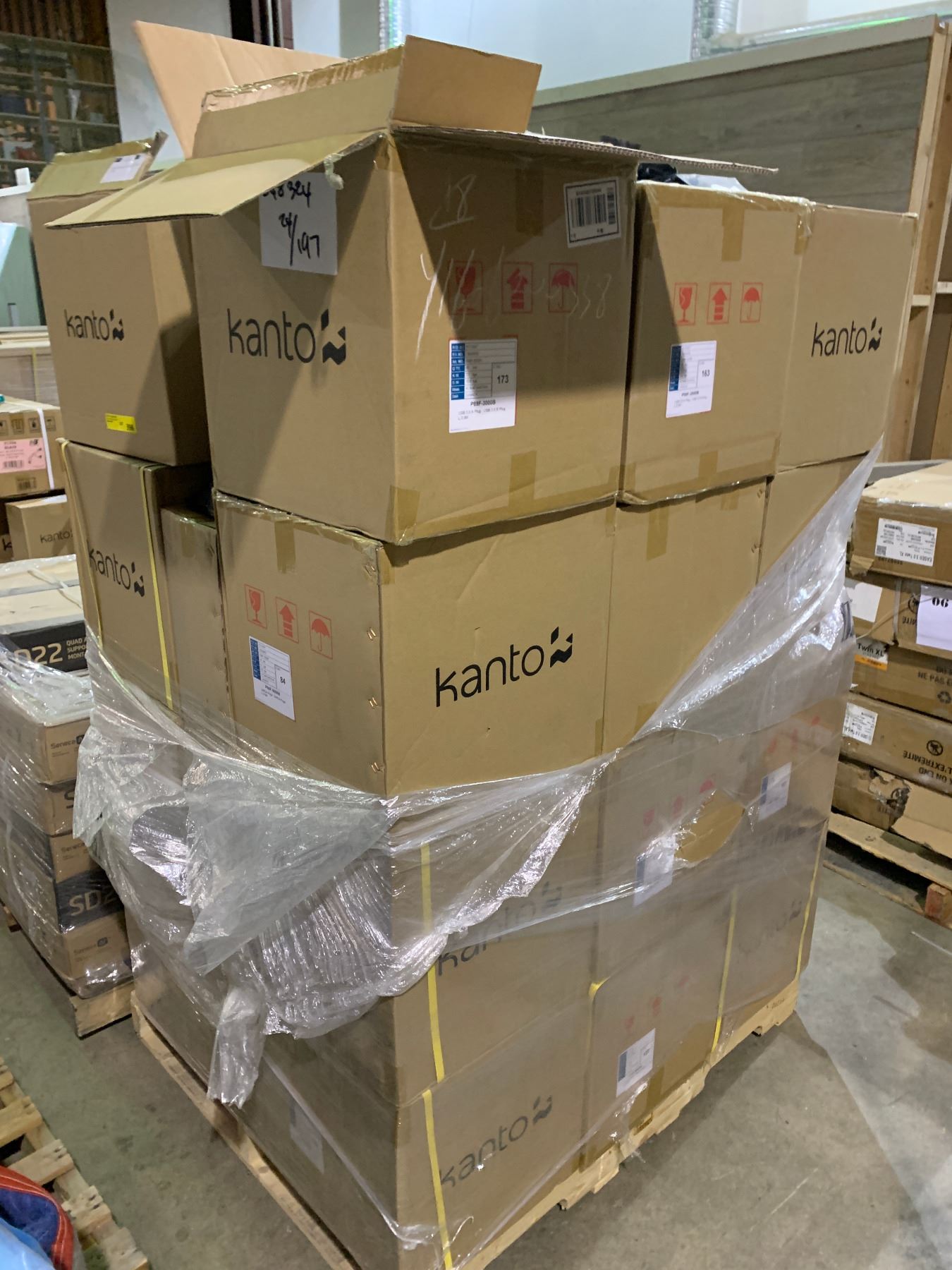 Pallet of new Kanti electronics components - includes USB 3.0A plug ...
