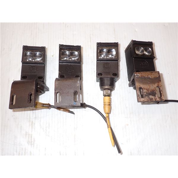Lot Of (4) Allen Bradley Sensors