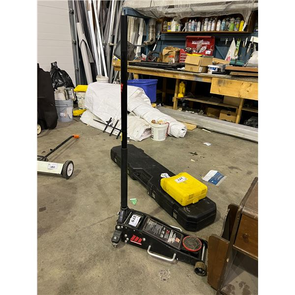 MOTOMASTER 2 1/4-TON ALUMINUM AUTOMOTIVE FLOOR JACK