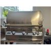 Image 1 : NEW FIRE MAGIC REGAL II BUILT-IN TYPE BBQ (32"W) GAS OR PROPANE, ROTISSERIE, (STORE DISPLAY MODEL)