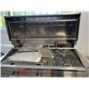 Image 2 : NEW FIRE MAGIC REGAL II BUILT-IN TYPE BBQ (32"W) GAS OR PROPANE, ROTISSERIE, (STORE DISPLAY MODEL)