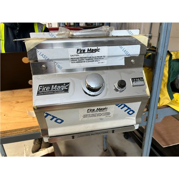 FIRE MAGIC STAINLESS STEEL BUILT-IN TYPE PROPANE SIDE BURNER (12"W) - NEW