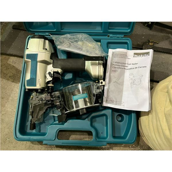 MAKITA COIL NAIL GUN MODEL AN611 - NEW WITH CASE (1 1/4" - 2 1/2" NAILS)