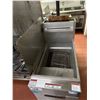 Image 2 : *VULCAN COMMERCIAL STAINLESS STEEL GAS DEEP FRYING STATION