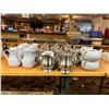Image 2 : LOT OF ASSORTED TEA POTS AND CREAMERS