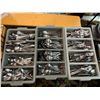 Image 2 : LOT OF ASSORTED SILVERWARE, KNIVES AND SILVERWARE ORGANIZERS