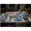 Image 2 : COMMERCIAL STAINLESS STEEL SINGLE WELL DISHWASH SINK WITH HANDWASH SINK