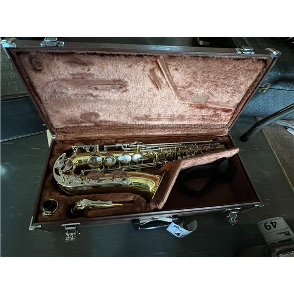 YAMAHA SAXOPHONE - USED
