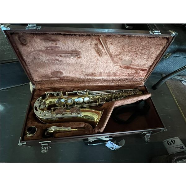 YAMAHA SAXOPHONE - USED