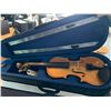 Image 1 : MENZEL 1/2 SIZE VIOLIN IN CASE - LOOKS NEW - NO BOW