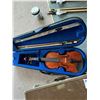 Image 1 : MENZEL VIOLIN 20 1/2" WITH BOW & CASE