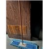 Image 2 : JANITORS WAREHOUSE COMMERCIAL MOP BUCKET AND COMMERCIAL FLOOR DUSTER