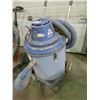 Image 2 : 2- Shop Vacuums (works)