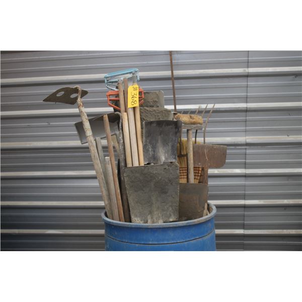 Barrel c/w hand tools