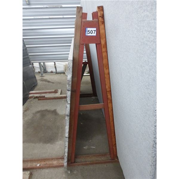 Metal slab stand