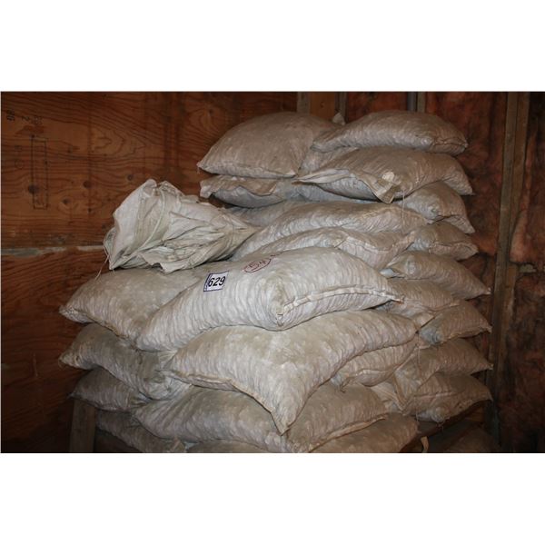 Approx. 54 bags of terrazzo chips (China white, venetian chips) Selling by the Pallet
