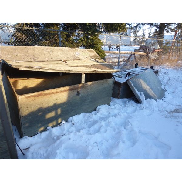 7' wooden job box on wheels, 1- 8' x 30" rolling wood box and Approx. 4' mixing tub
