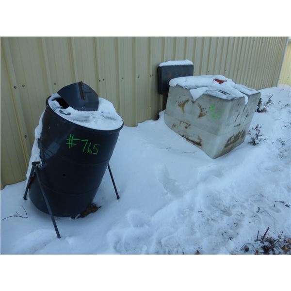 Plastic water tank and black plastic compost barrel