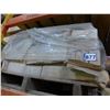 Image 1 : Pallet of 4" x 4" non-slip tile