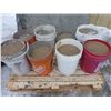 Image 1 : 7- Pails of sand