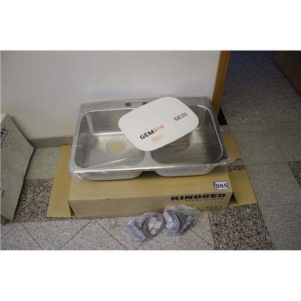 Kitchen sink, 31" x 20", top mount