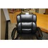 Image 1 : Black swivel chair (Can not be removed until Feb 11th)