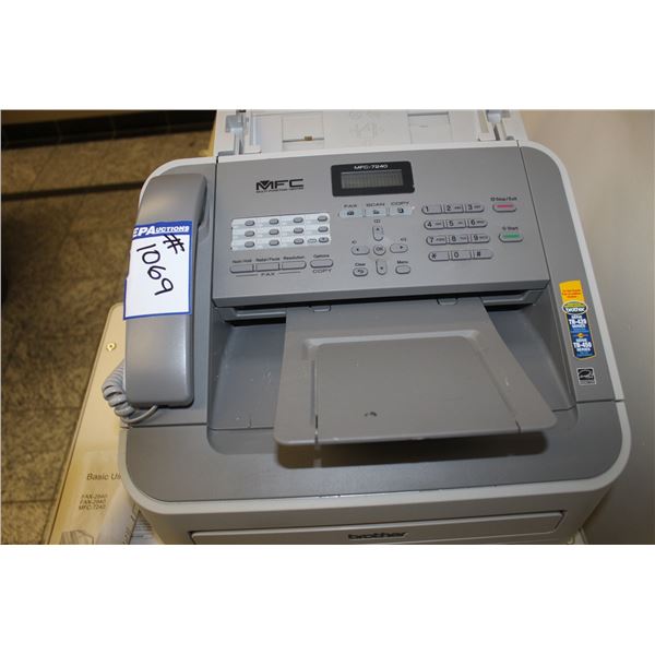 Fax machine (works)