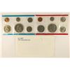 Image 1 : 1977 US MINT SET (UNC) P/D (WITH ENVELOPE)