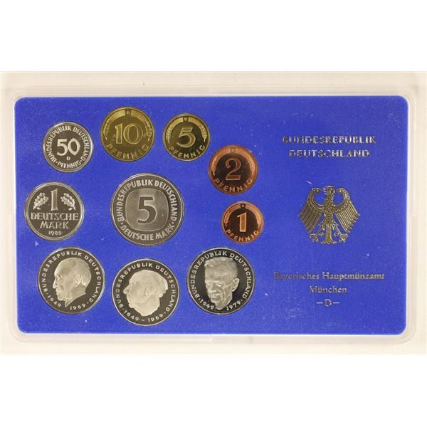 1985 GERMAN 10 COIN PROOF SET IN HARD PLASTIC CASE